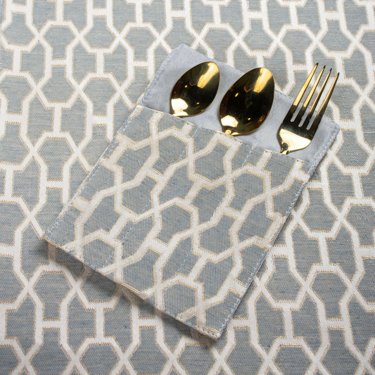 Frost Grey Ivory Table Set