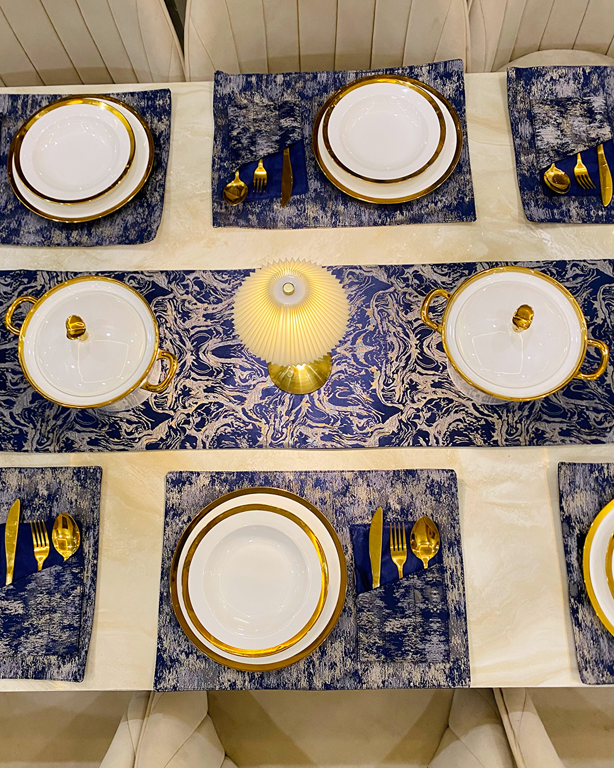 Dark Blue Mats Dining Table Set