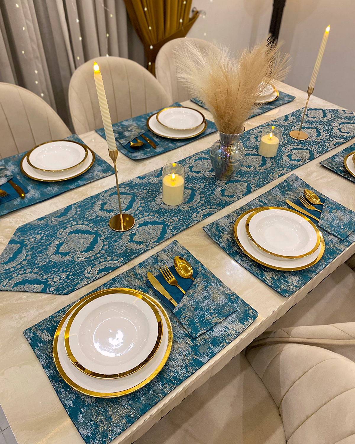Teal Mats Dining Table Set