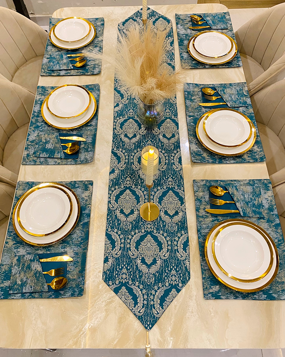 Teal Mats Dining Table Set